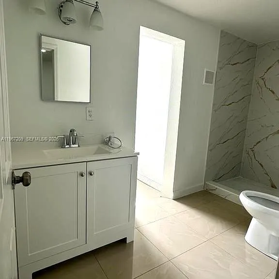 1770 NW 19th Ter #G — Photo 7