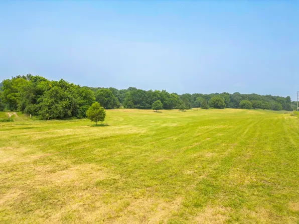 30 Sinking Springs Rd, Midway, TN 37809