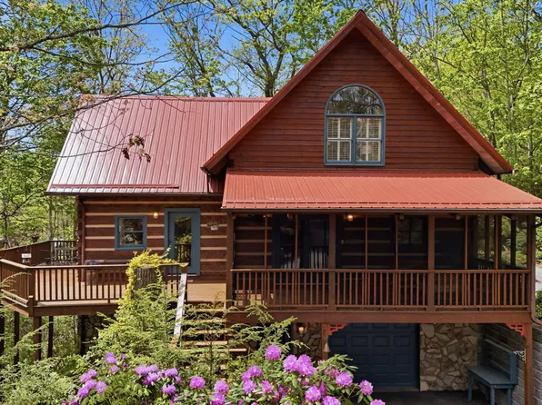 351 Ivy Wood Ln, Mountain City, TN 37683