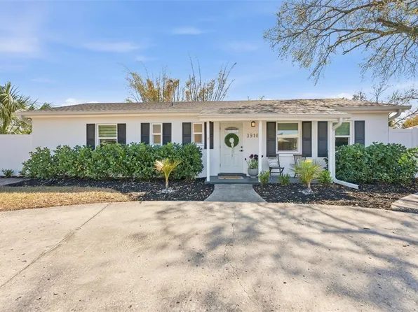 3910 W Paxton Ave, Tampa, FL 33611