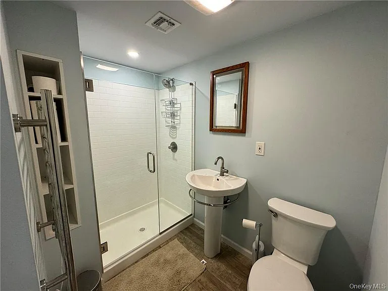 317 Overlook Ct — Photo 15
