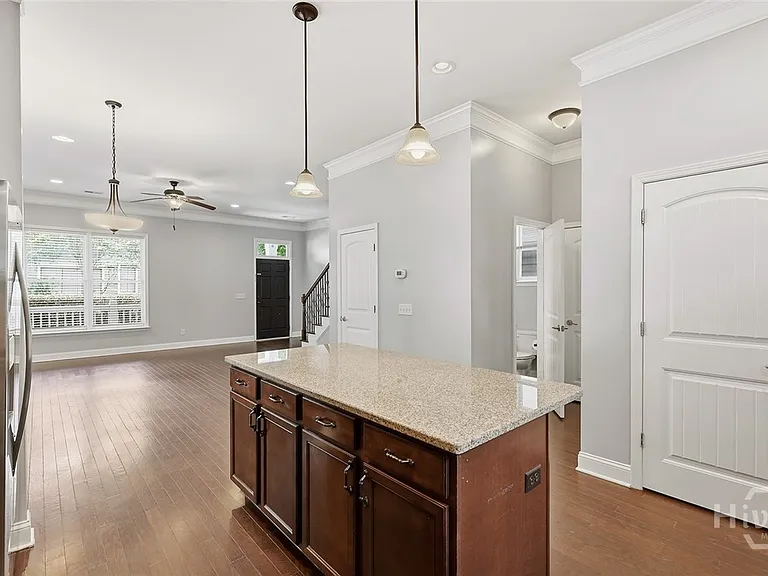1701 Lincoln St — Photo 14