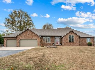 3801 N Bobolink Dr, Ozark, MO 65721