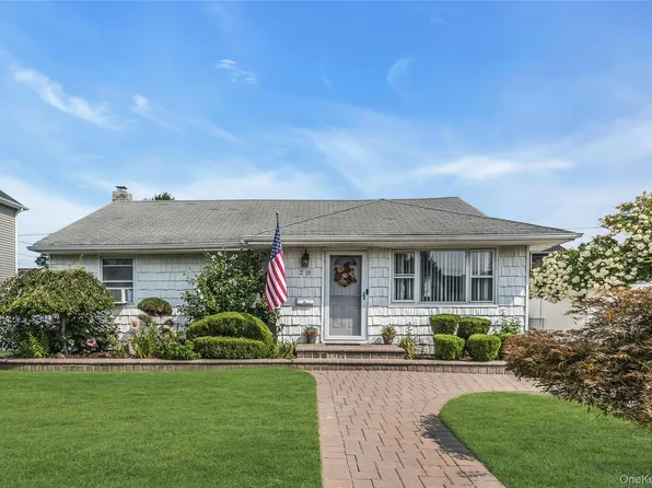 20 Jamaica Avenue, Plainview, NY 11803