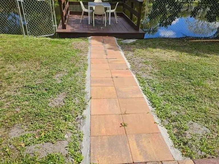 750 SW 55th Ave #750 — Photo 3