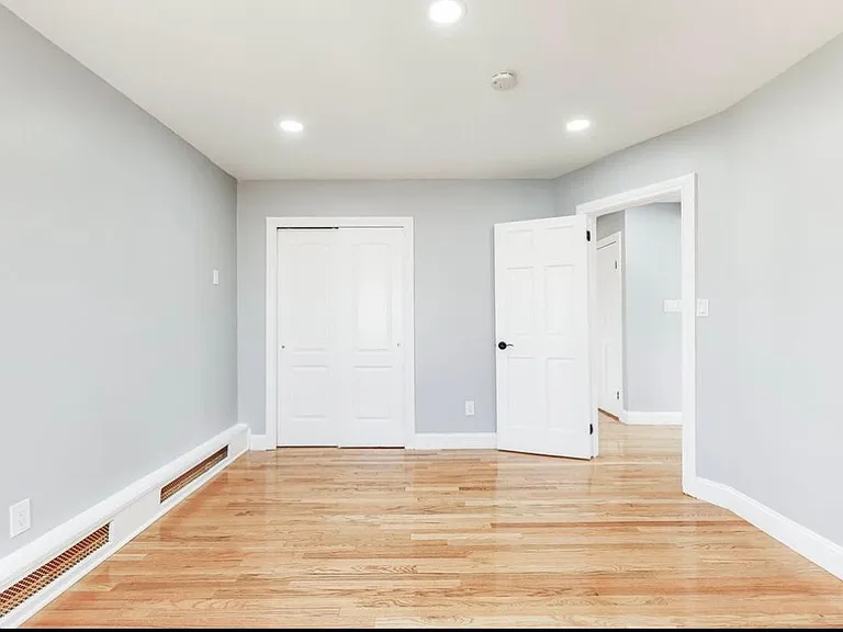 1410 Harrison St #2 — Photo 3