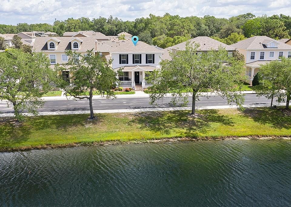 1st image of 110 Avery Lake Dr