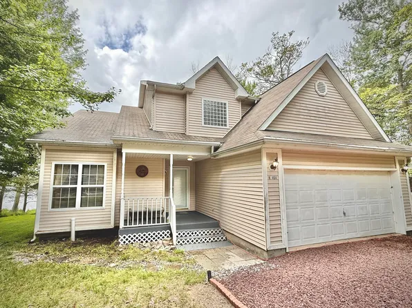 2505 Waterfront Dr, Tobyhanna, PA 18466