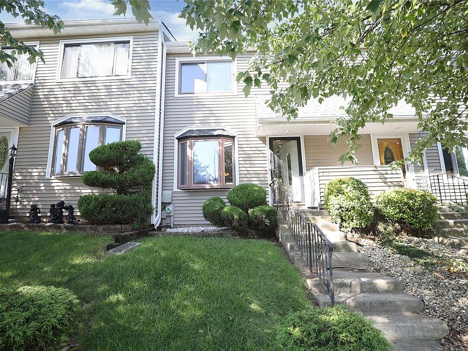 1st image of 217 Balsam Place