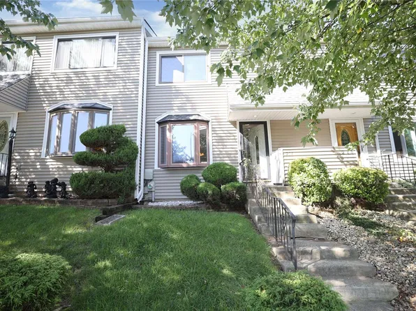 217 Balsam Place, Staten Island, NY 10309