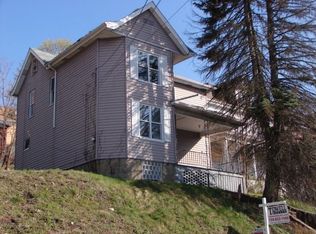 110 N 3rd St, Jeannette, PA 15644