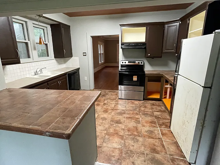 1519 Lamar Pl — Photo 10
