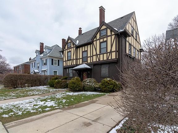 2nd image of 1209 Elmwood Ave