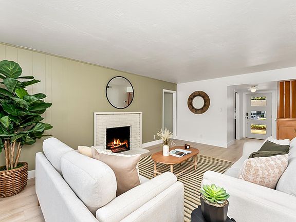 5th image of 1339 Palomar Cir