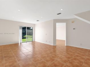 5467 SW 125th Ter #5467, Hollywood, FL 33027