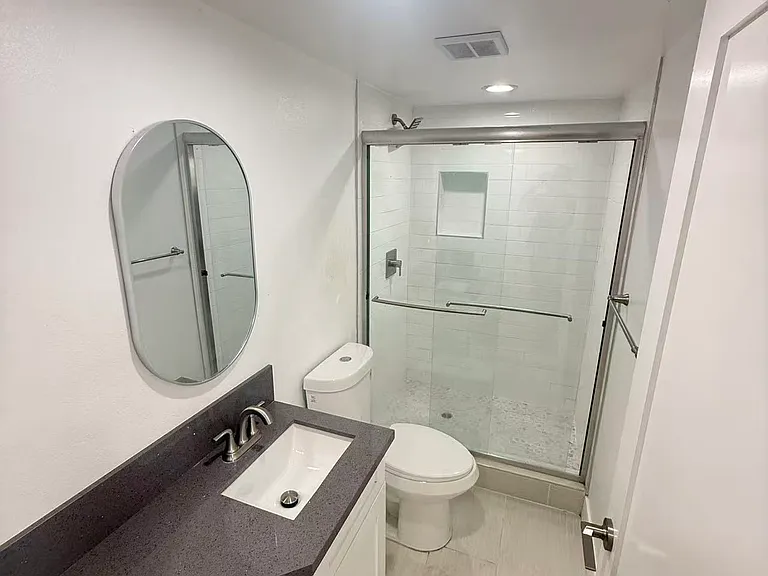 1505 W 208th St #505 — Photo 12