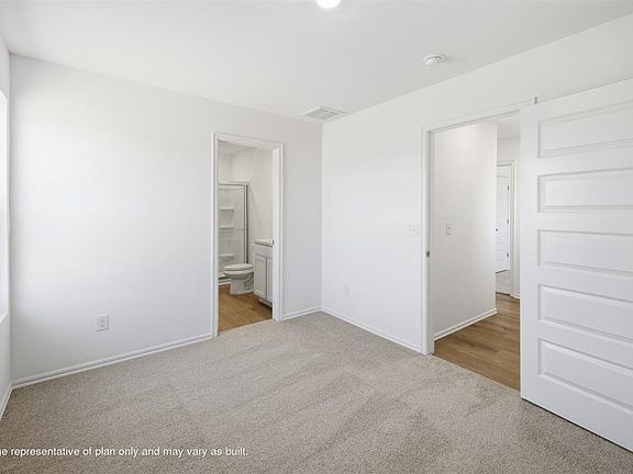4th image of 1120 Saddle Dr