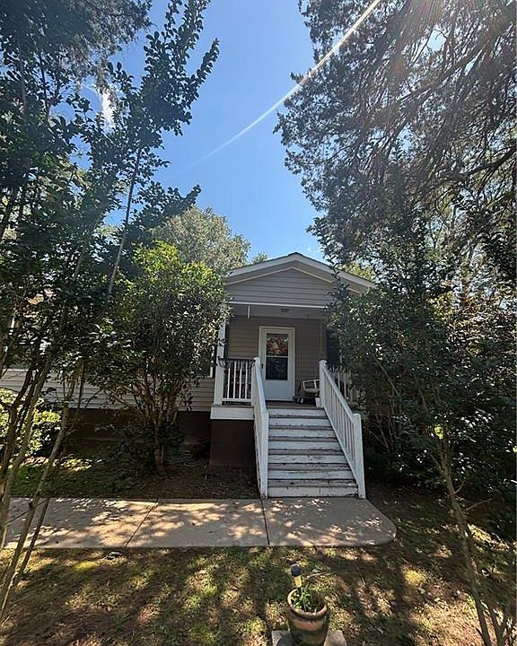 1st image of 405 Crawfordville Rd