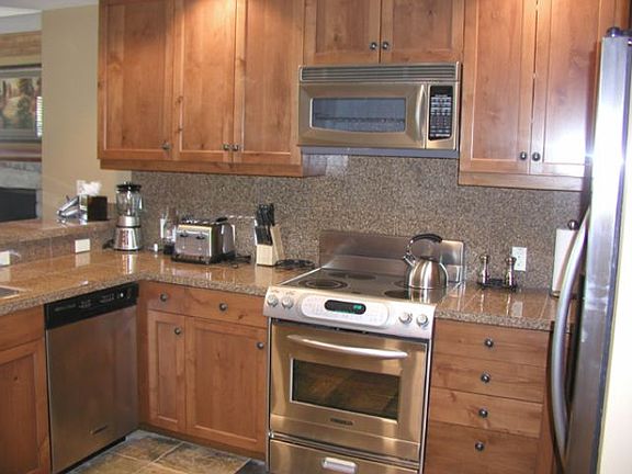 5th image of 1900 North Village Dr #1302