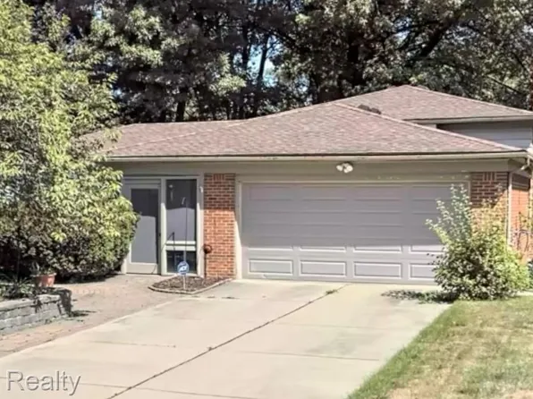 21810 Winchester St, Southfield, MI 48076