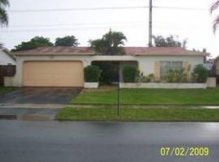 311 NW 92nd Ave, Pembroke Pines, FL 33024