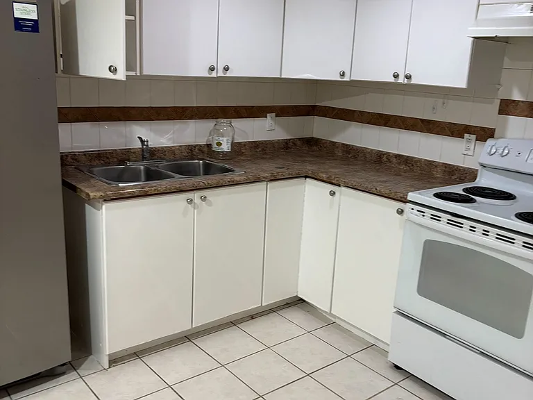 29 Ravenview Dr #BASEMENT — Photo 15