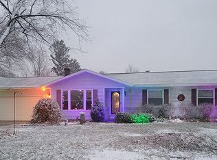 12936 Legend Dr, Grand Ledge, MI
