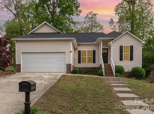 2068 Samantha Dr, Kannapolis, NC 28083