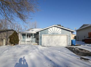 1957 Covington Ln, Eagan, MN 55122