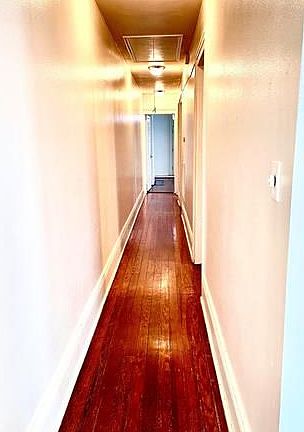 5th image of 806 Valmont St #1/2