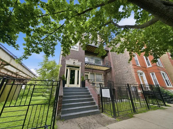308 W Evergreen Ave APT 1R, Chicago, IL 60610