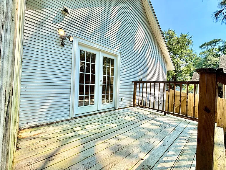 10017 Foxrun Rd — Photo 16