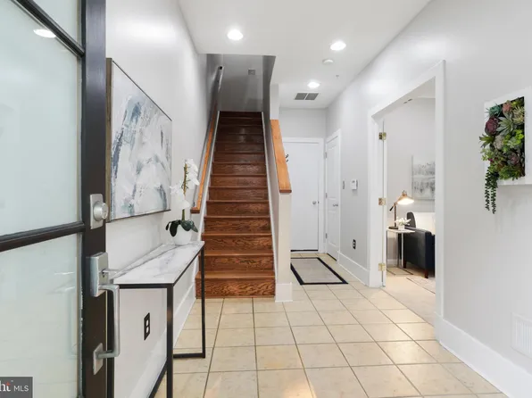 743 N Fayette St, Alexandria, VA 22314