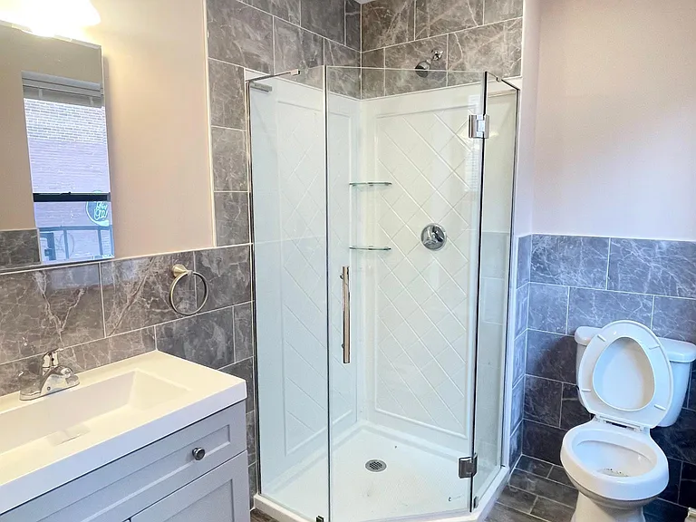23 Hudson St #204 — Photo 8