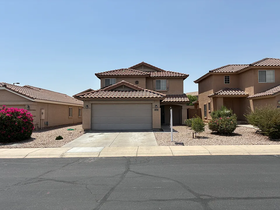 22372 W Cantilever Ct