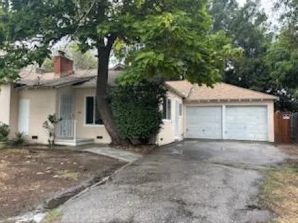 6555 Hazeltine Ave, Van Nuys, CA 91401