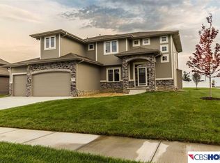 12313 Windward Ave, Papillion, NE 68046