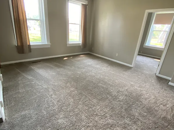 1421 W 14th St #2, Davenport, IA 52804