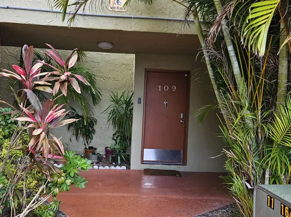 9321 SW 4th St, Miami, FL