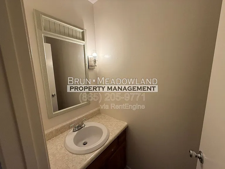 10417 Victoria Dr #C — Photo 11
