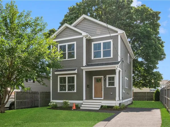 66 Fraser St, East Providence, RI 02914