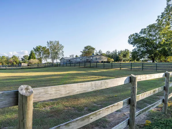 269 Holmes Pond Rd, Johnston, SC 29832