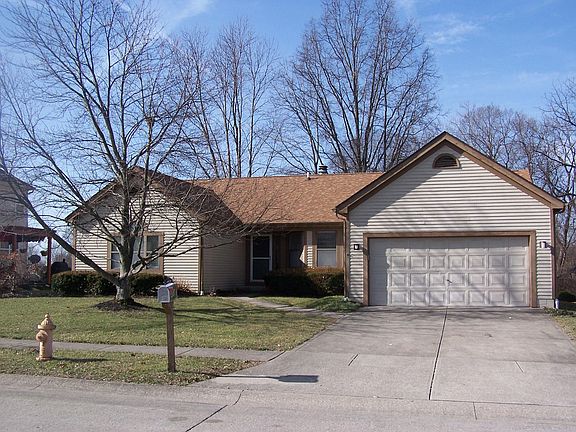 2nd image of 469 Leamington Ct