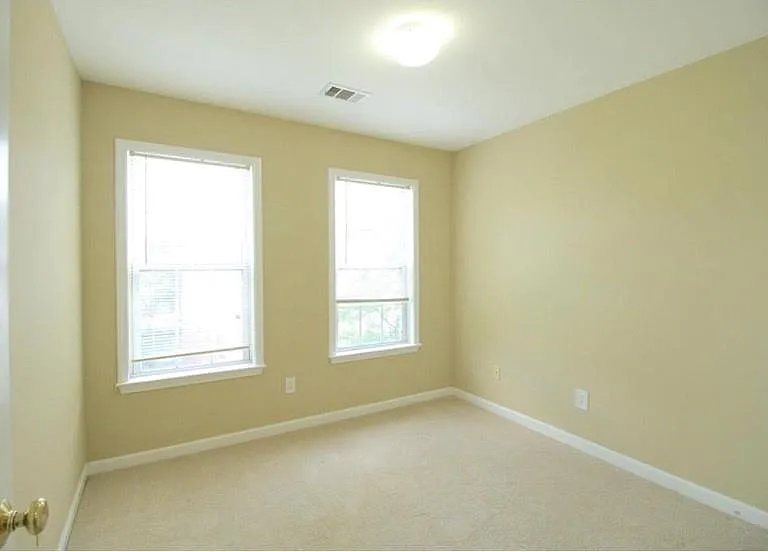3915 Howell Park Rd — Photo 23