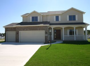 8513 Springberry Dr, Fort Wayne, IN 46818