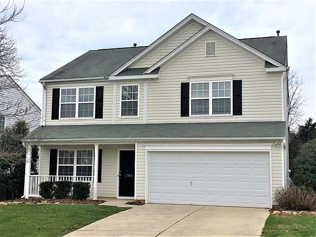 1st image of 1304 Crestfield Dr