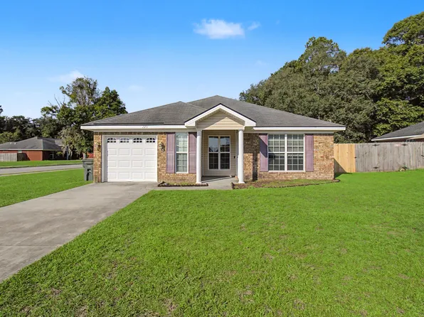 225 Augusta Way, Hinesville, GA 31313