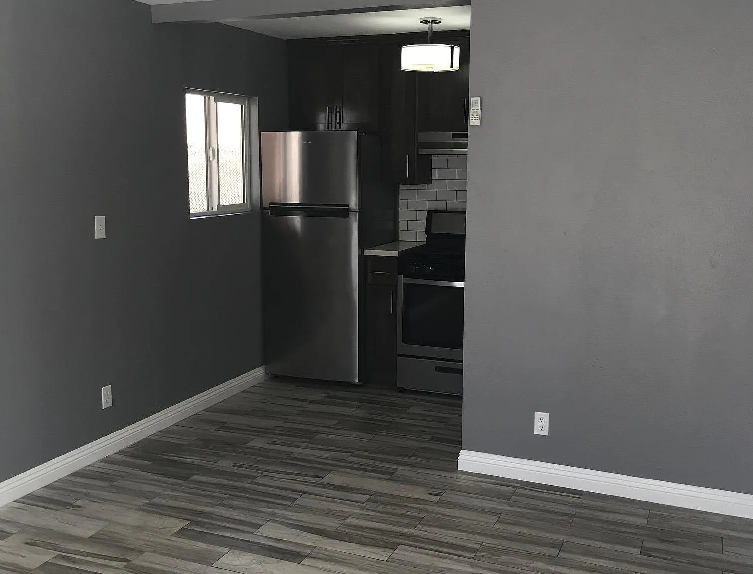 1 bed, 400 sqft, $1,995 — Photo 3