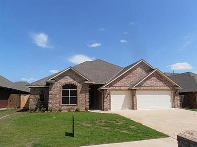1st image of 1806 SW Driftwood Dr