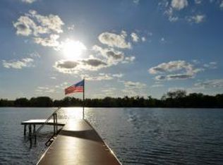 W376S4887 E Pretty Lake Rd, Dousman, WI 53118